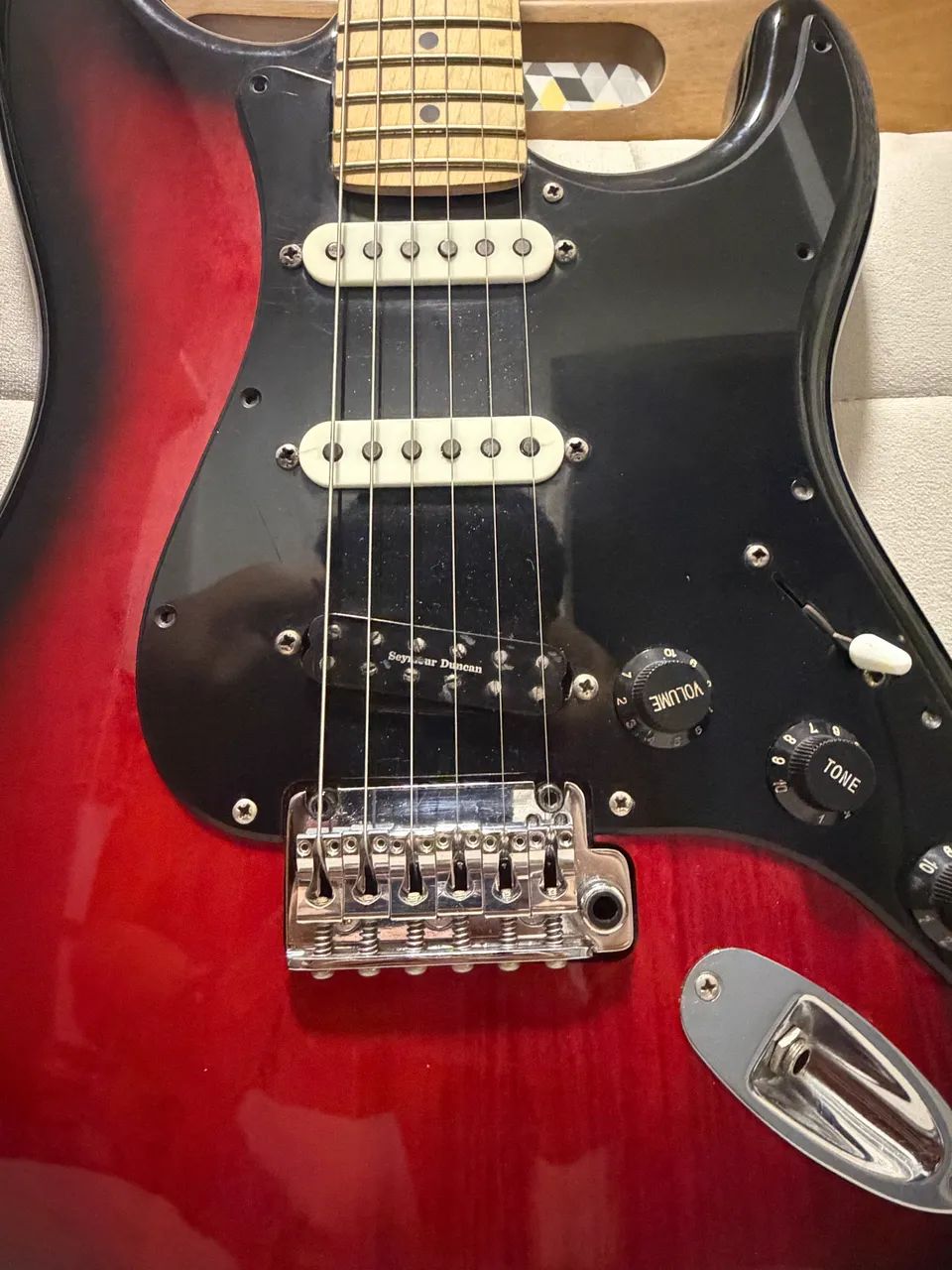 Guitarra Squier standard | Com Upgrades - Foto 5