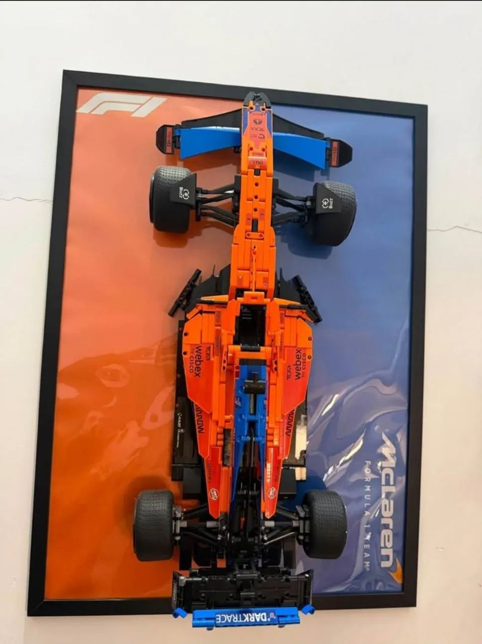 MacLaren F1 já montada com quadro expositor incluso  - Foto 3