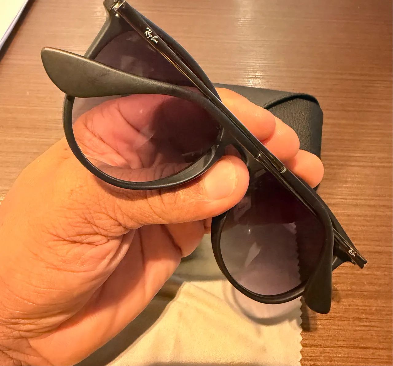 Ray-Ban RB4171 Erika Original - Foto 3