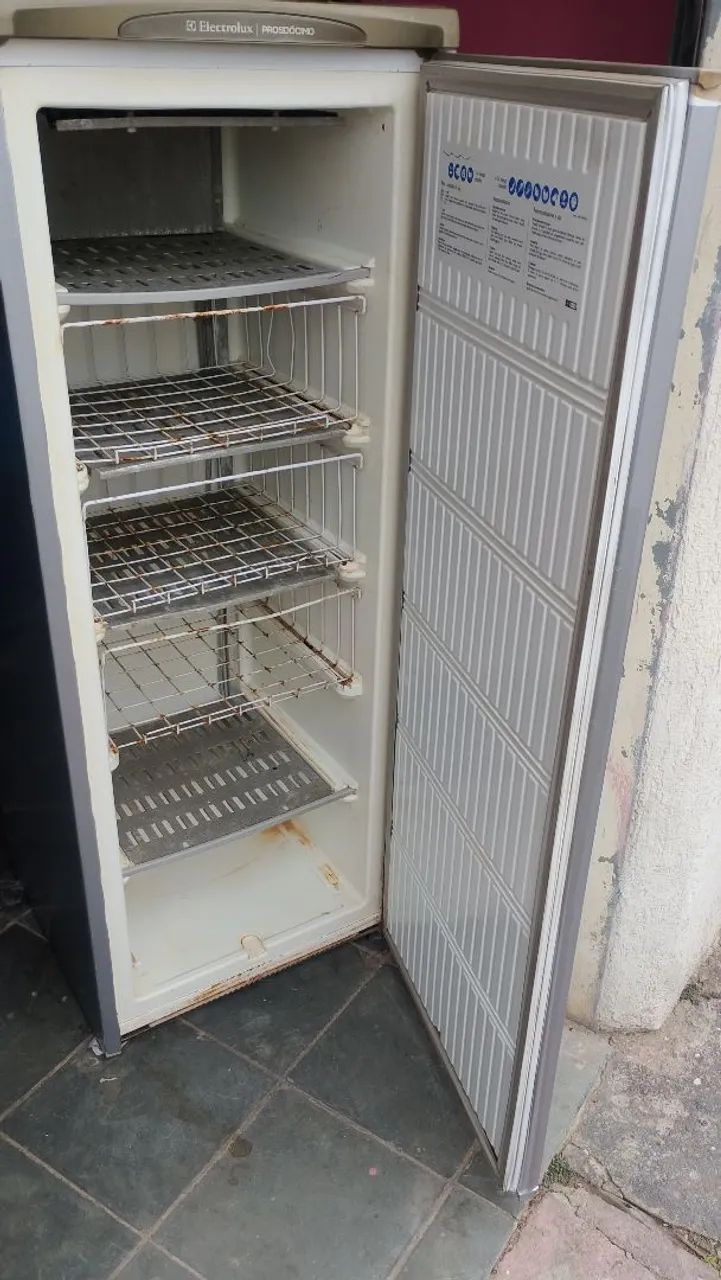 Freezer vertical Eletrolux  - Foto 4
