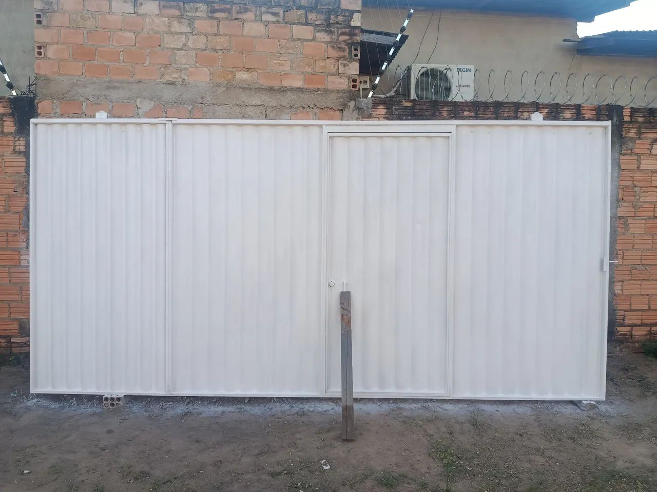 Vende-se um portão 