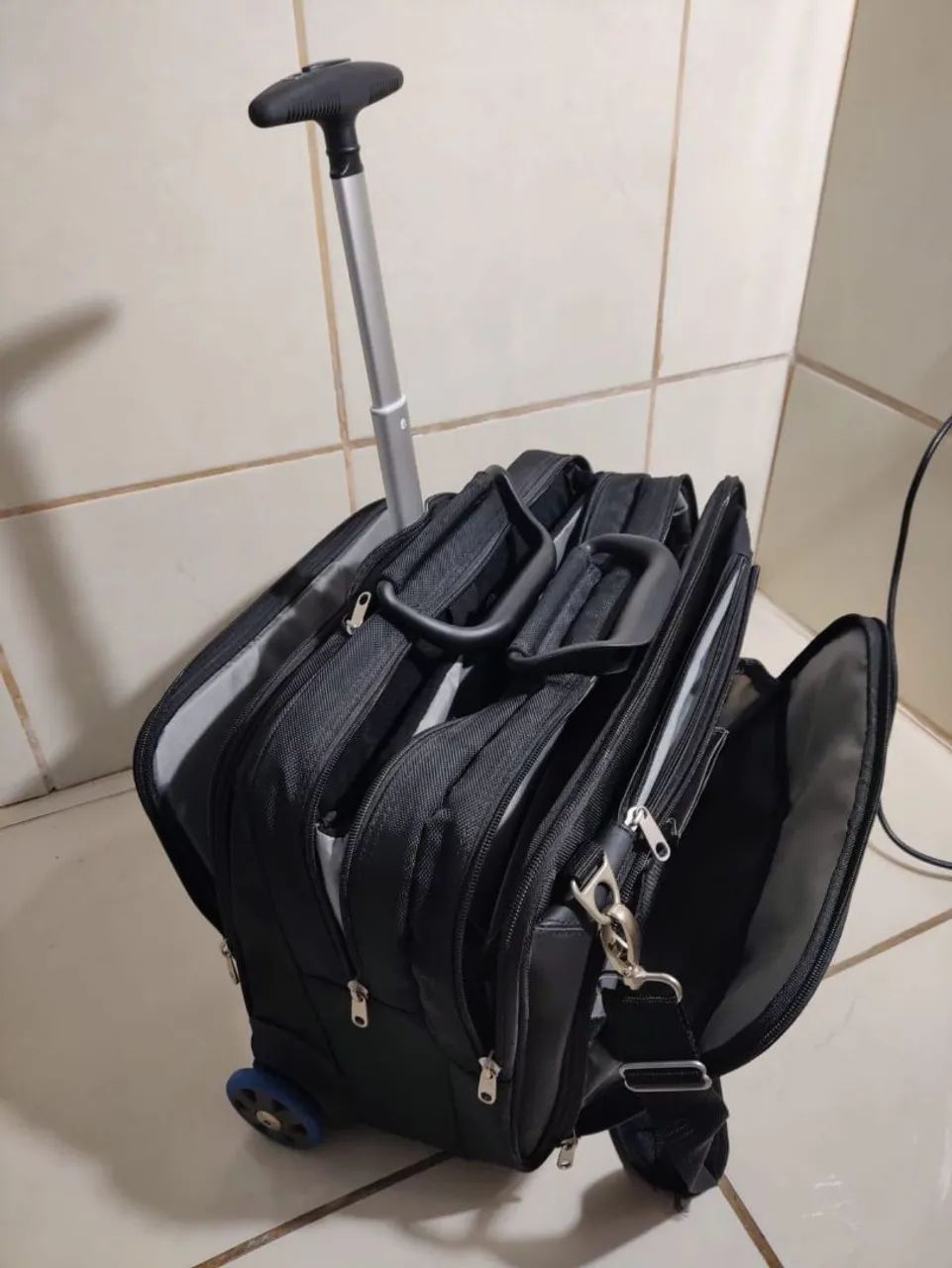 Vendo Contour Maleta com Rodinhas Executiva  - Foto 2