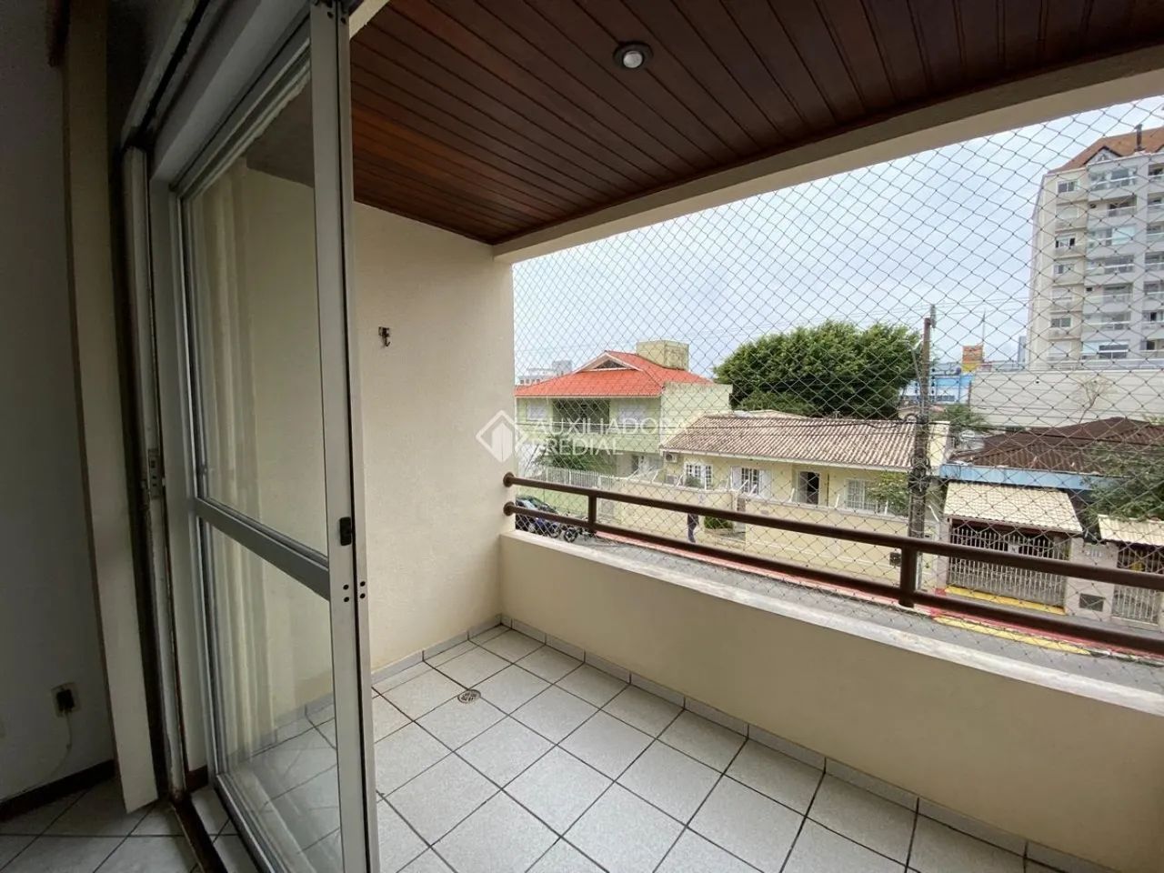 Amplo apartamento de 3 quartos no Balneário Estreito - Foto 3
