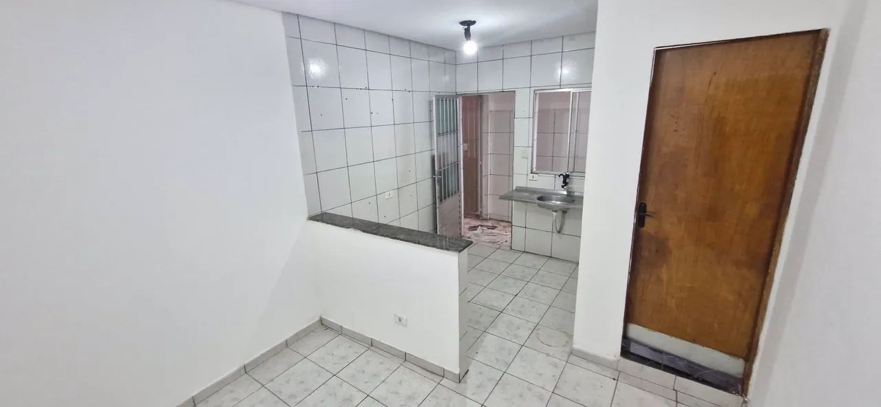 CASA 1 DORMITÓRIO NA PEDREIRA 