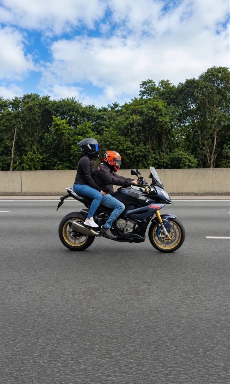 BMW S1000XR