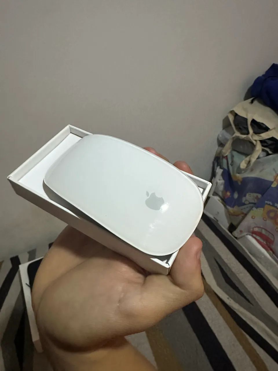 MacBook Air  com Magic Mouse e acessórios  - Foto 3