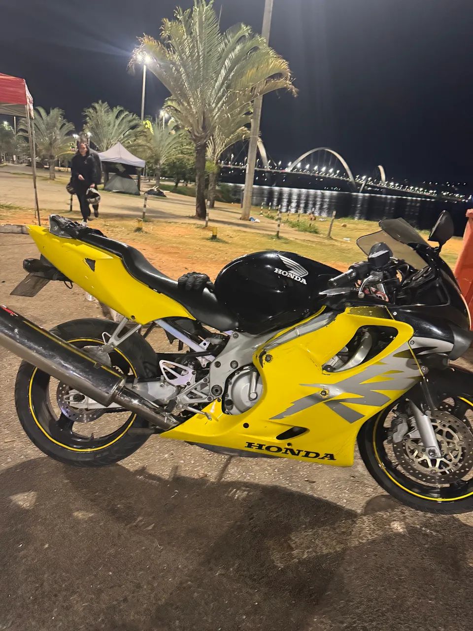 Cbr 600 F4 - Foto 4