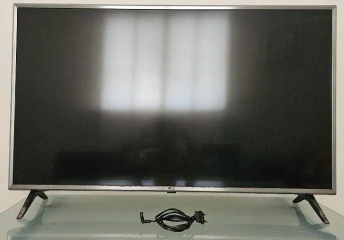 Smart TV LG 4k de 43 polegadas 43UM7500PSB (Defeito no Display)