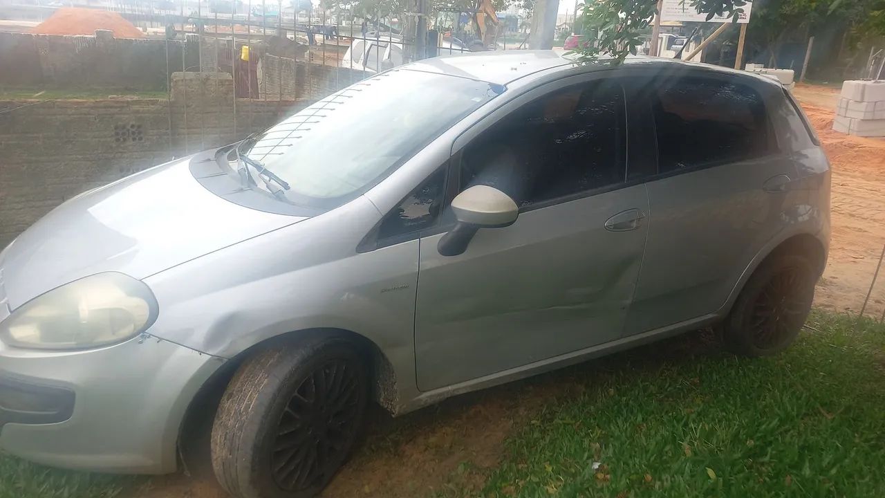 Fiat Punto Essence 1.6 Flex 16V 5P 2013 - Foto 2