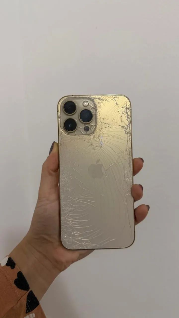 Iphone 13 Pro Max - Dourado - Foto 4