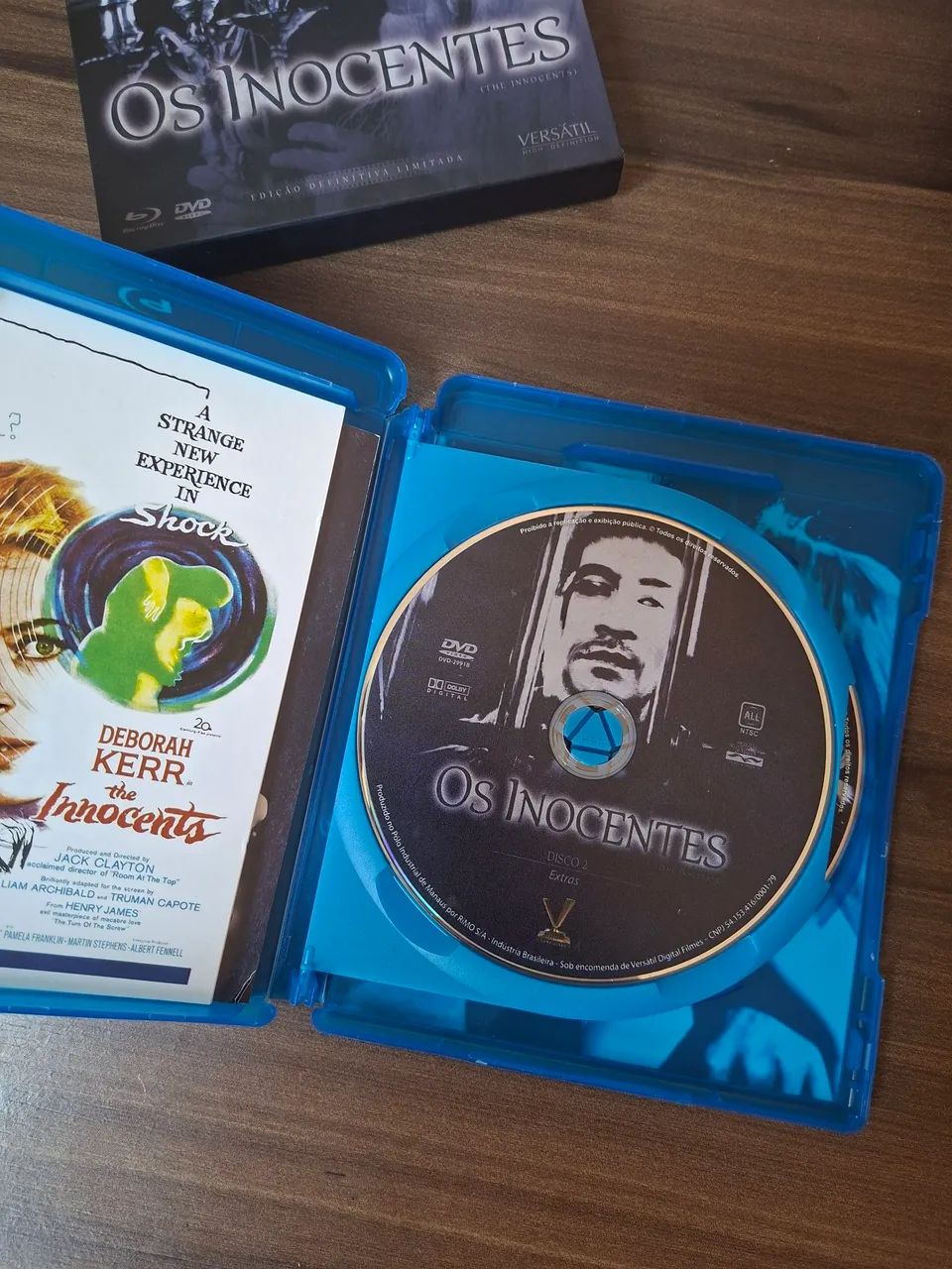 Blu-ray Os Inocentes - Versátil Home Video  - Foto 3