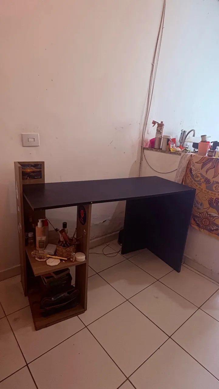 Escrivaninha com Prateleiras  - Foto 2