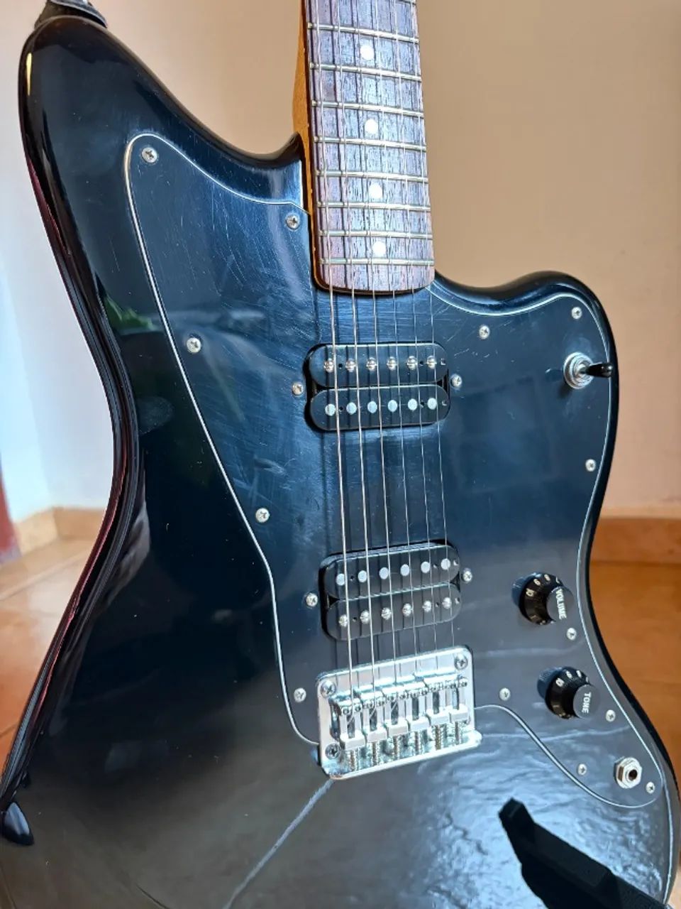 Guitarra Squier Jazzmaster HH - Foto 3
