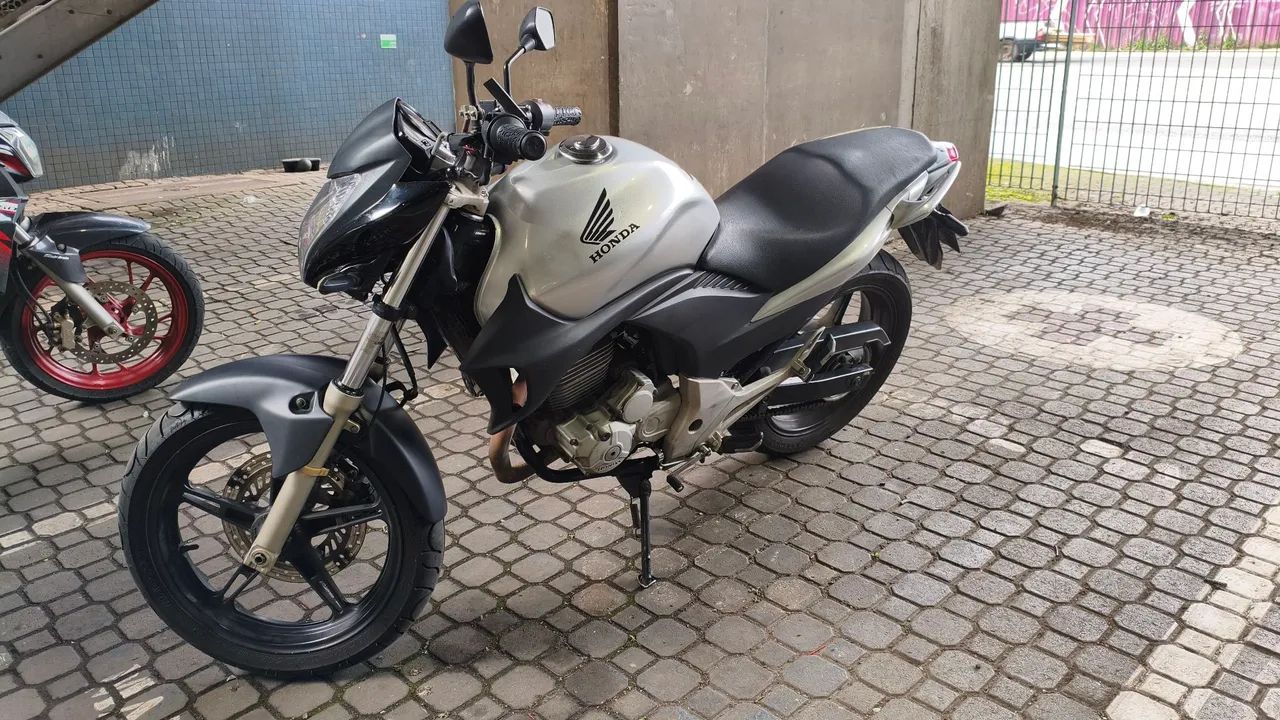 CB300R - Foto 4
