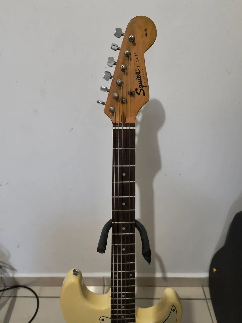 Guitarra Squier Strato  - Foto 3