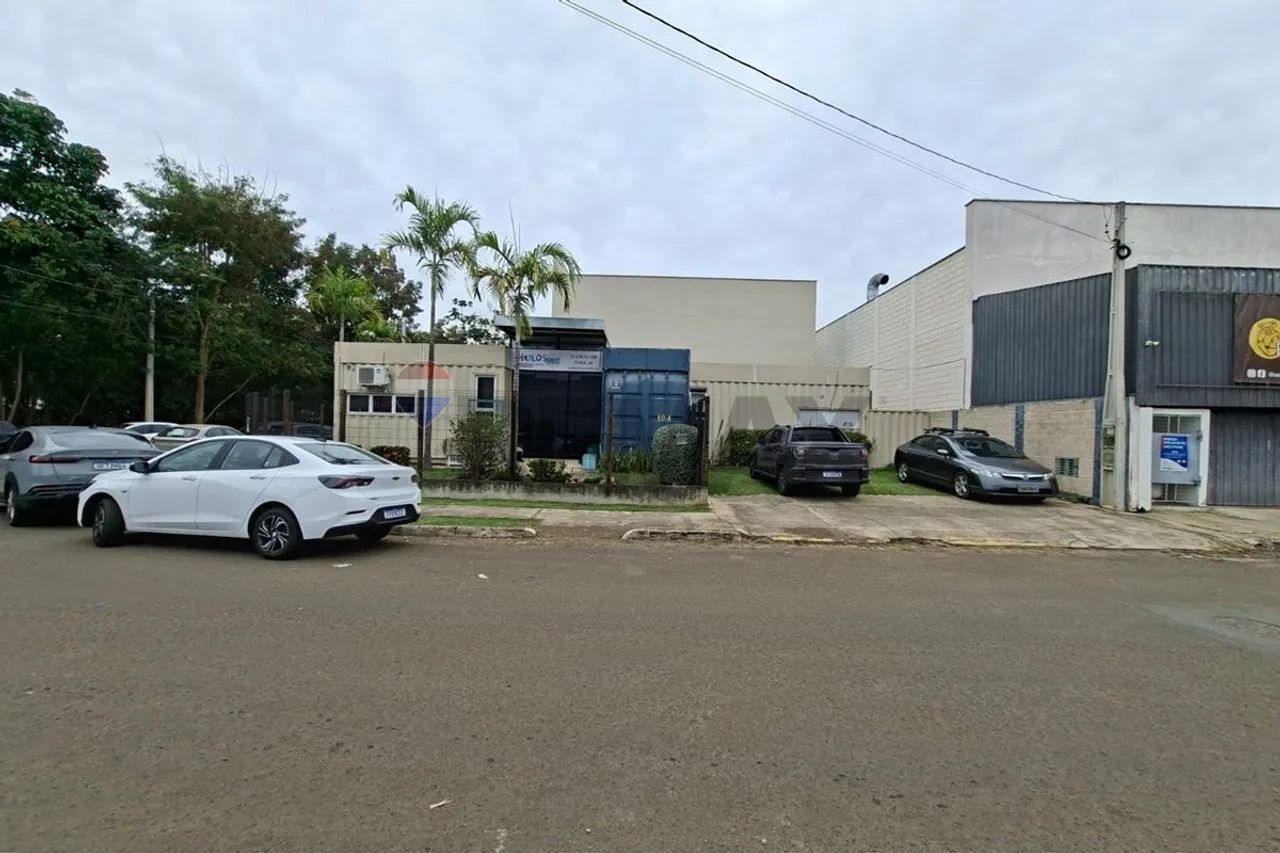 Imóvel Comercial de Esquina em Amparo  Arquitetura Container, 3 Vagas e Excelente Localiza - Foto 3