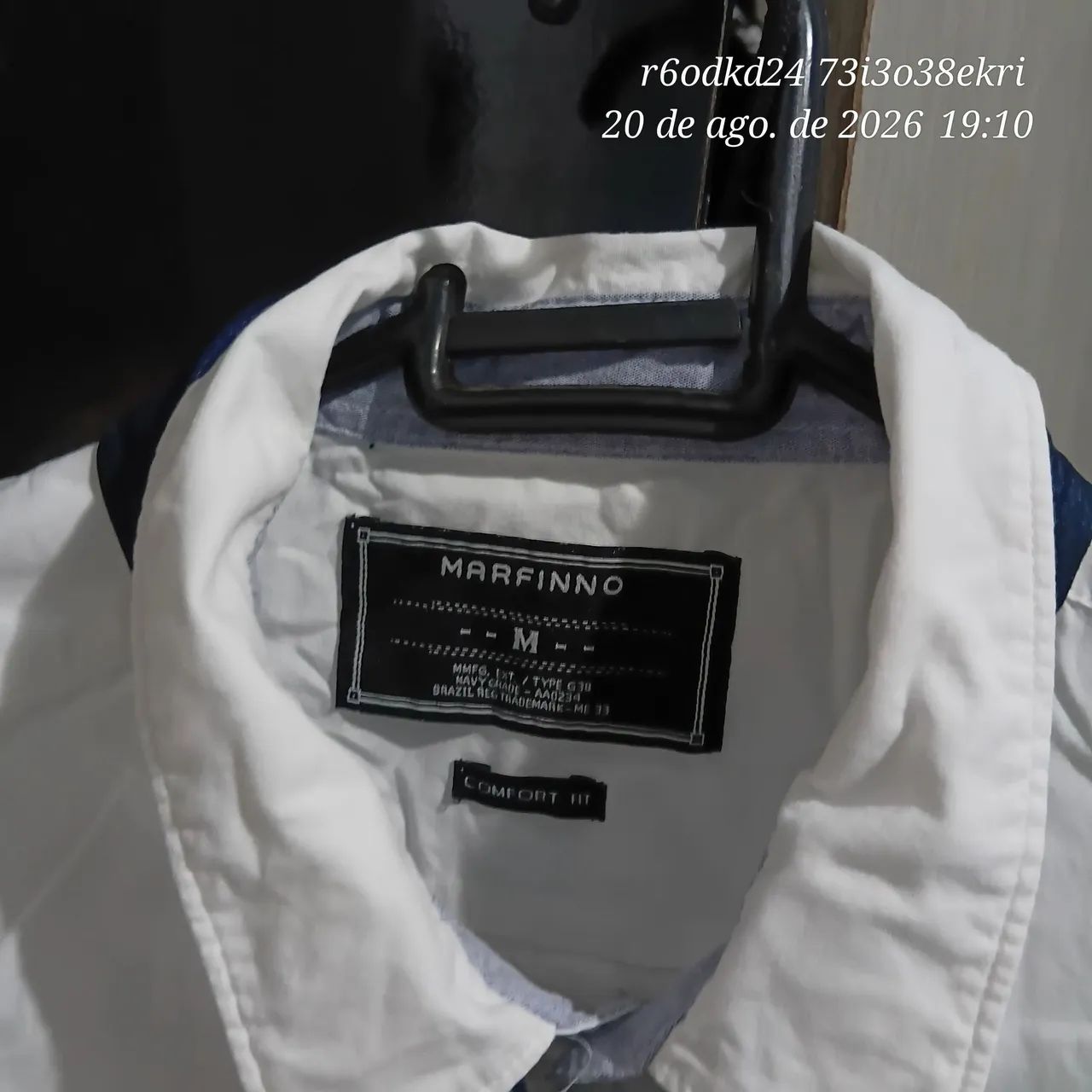 Camisa branca tamanho M com gravata 
