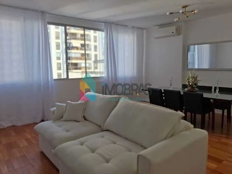 IPANEMA !! APARTAMENTO REFORMADO,MOBILIADO COM 03 QUARTOS,ÁREA DE SERVIÇO,DEPENDÊNCIA E VA