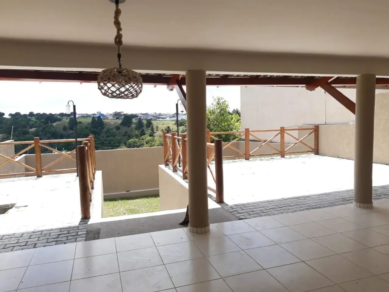 VENDE CASA AMPLA NO ALAMAR - Foto 3