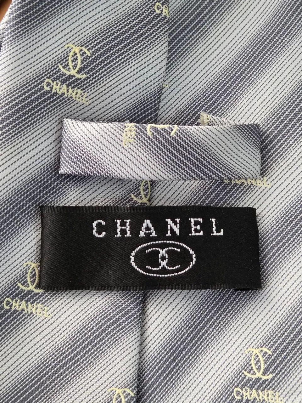 Chanel Gravata Vintage Seda Pura Cinza - Foto 4