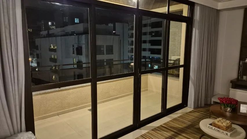 Porta de Correr em Alumínio Bronze Escuro com Vidro Porta 4 Folhas