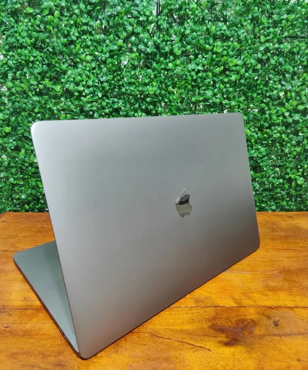 MacBook Pro 16インチ 2019 / 16GB/1TB/Corei9 MacBook Pro (16 polegadas, 2019) - Especificações técnicas