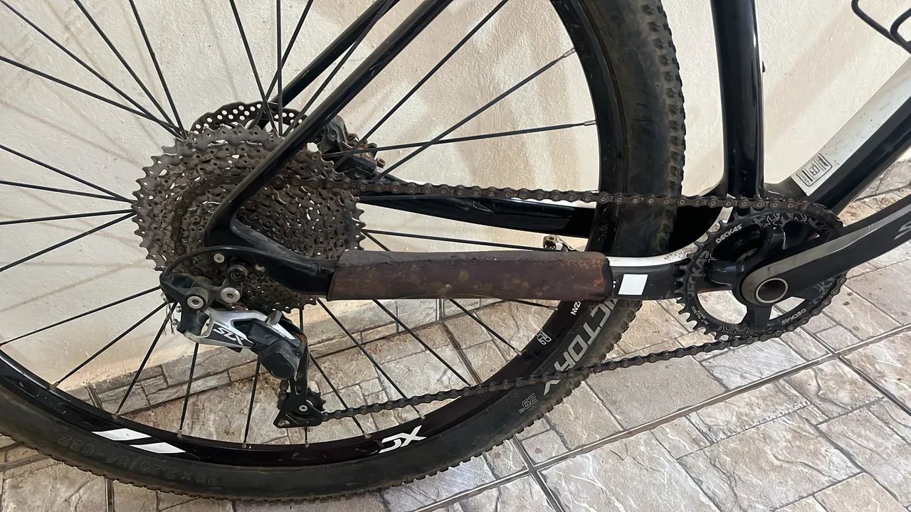 Bicicleta Trust aro 29 (Carbono) - Foto 2