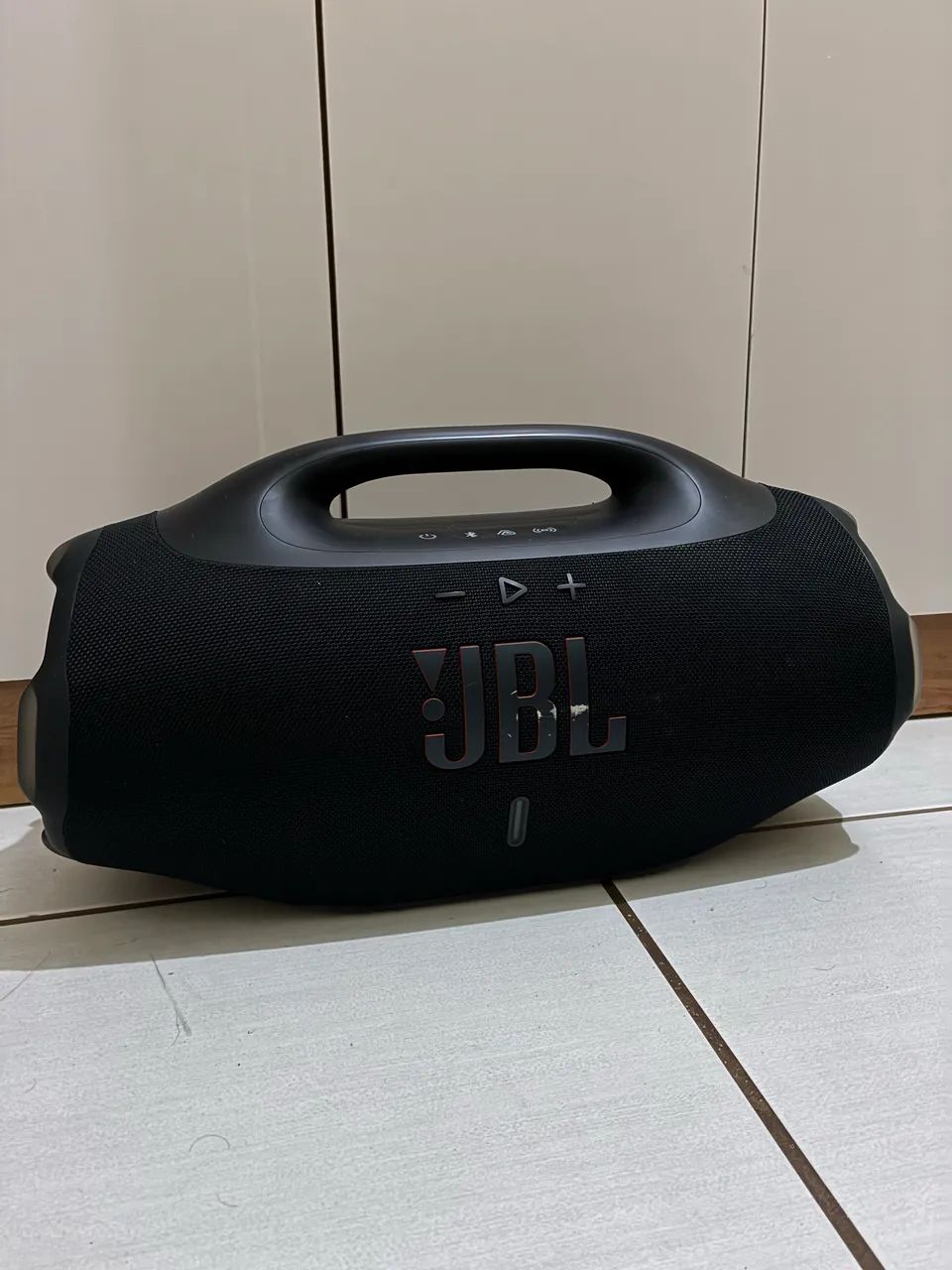 Bombox 