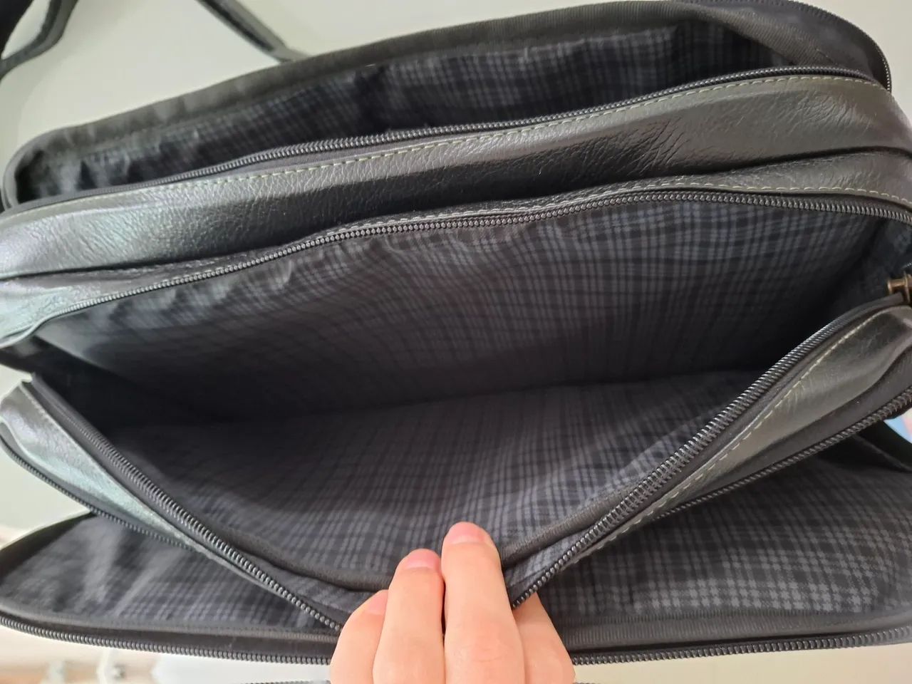 Bolsa executiva de couro - Foto 4