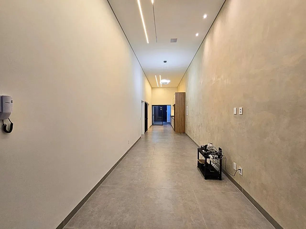 Maravilhoso imóvel moderno, repleto de planejados e acabamento impecável - Foto 10