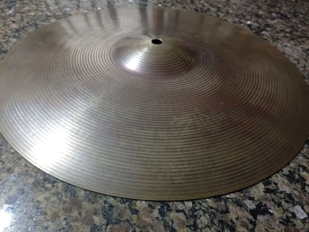 Thin crash zildjian avides - Foto 3