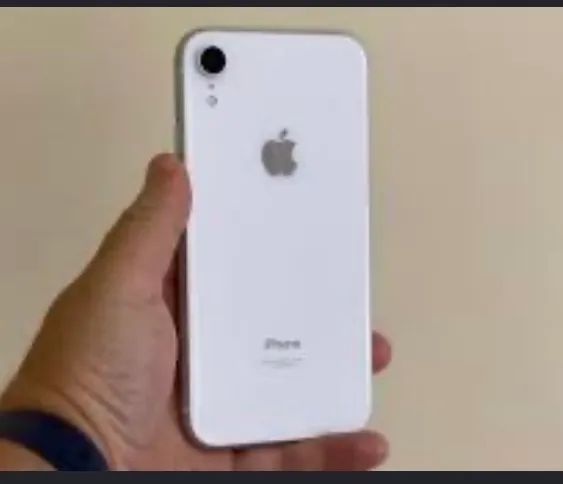iPhone XR  64 giga 