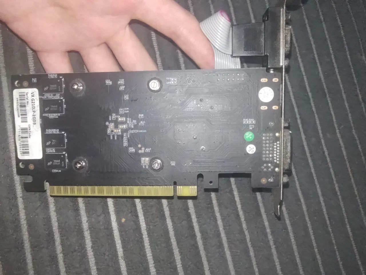 Placa de vídeo GT210 FXPRO 1GB DDR3 - Foto 5