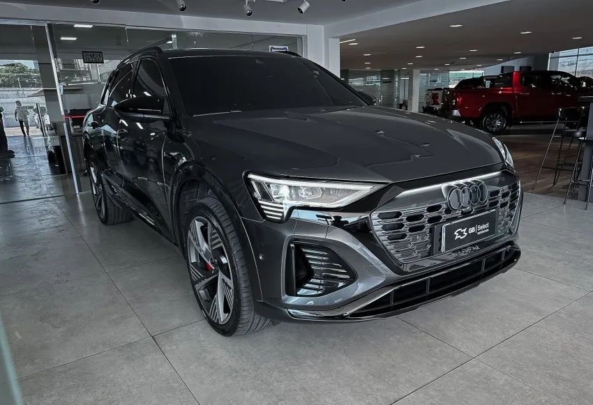 Audi Q8 E-tron Performance Black (elétrico) 2024