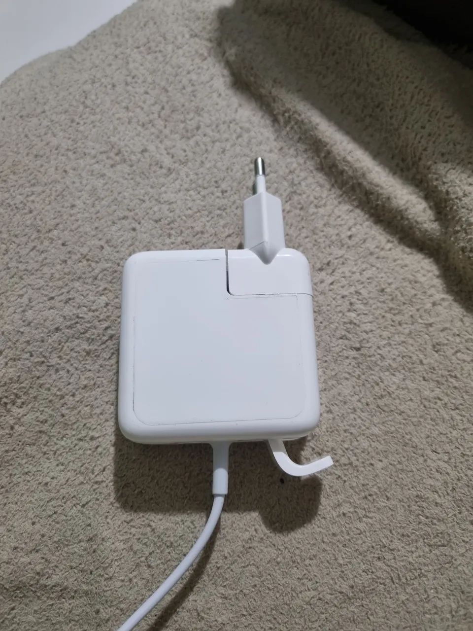 Carregador de Mac book apple