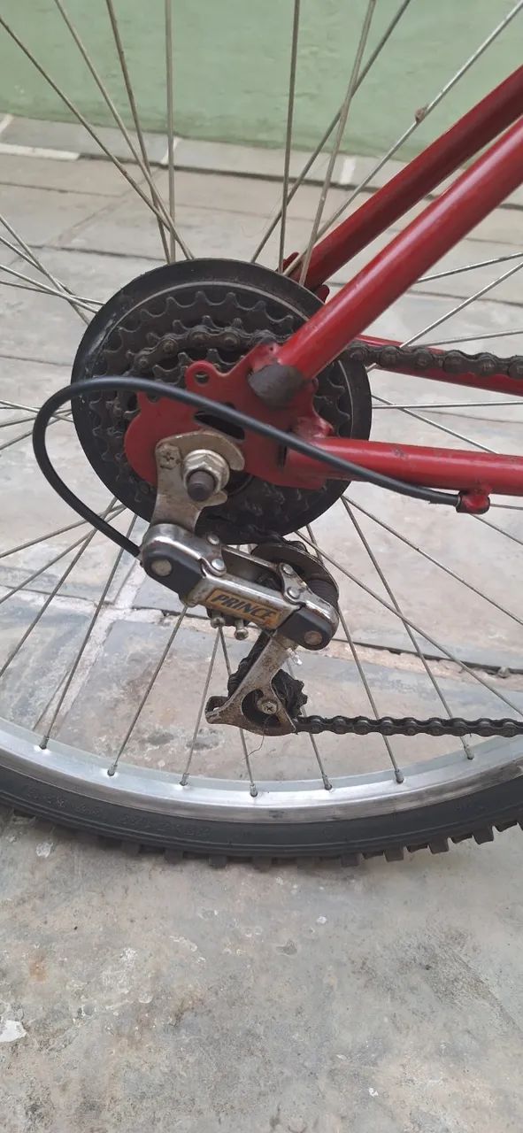 Bicicleta Feminina aro 26, 18 marchas - Foto 5