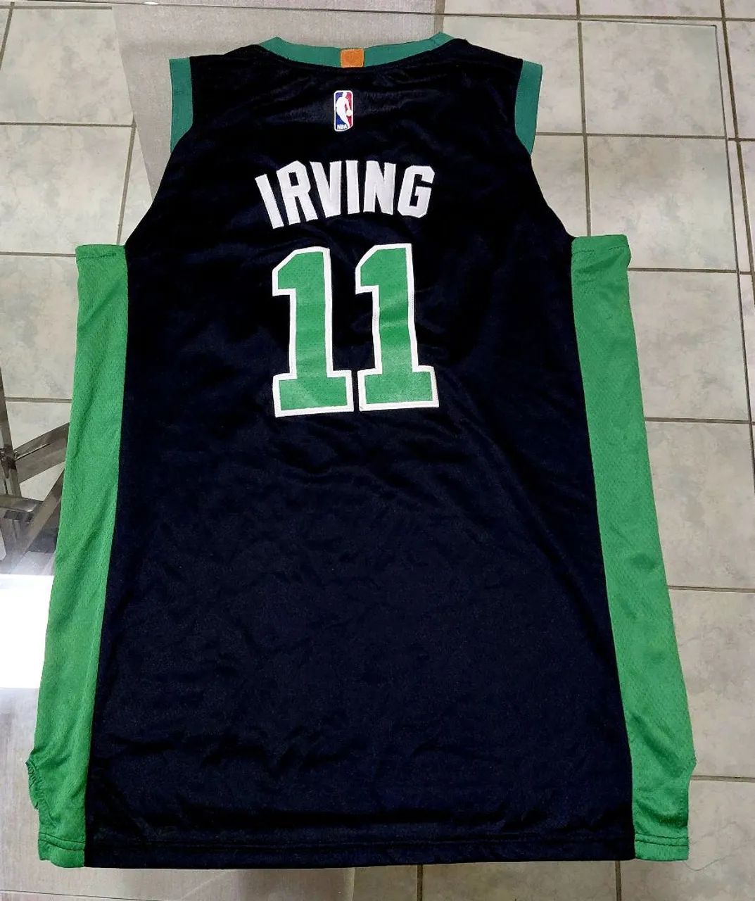 ウェア Nike NBA Boston Celtics Irving 11 Jersey Camisa Nike Boston Celtics #11 Kyrie Irving - Original - Tamanho G