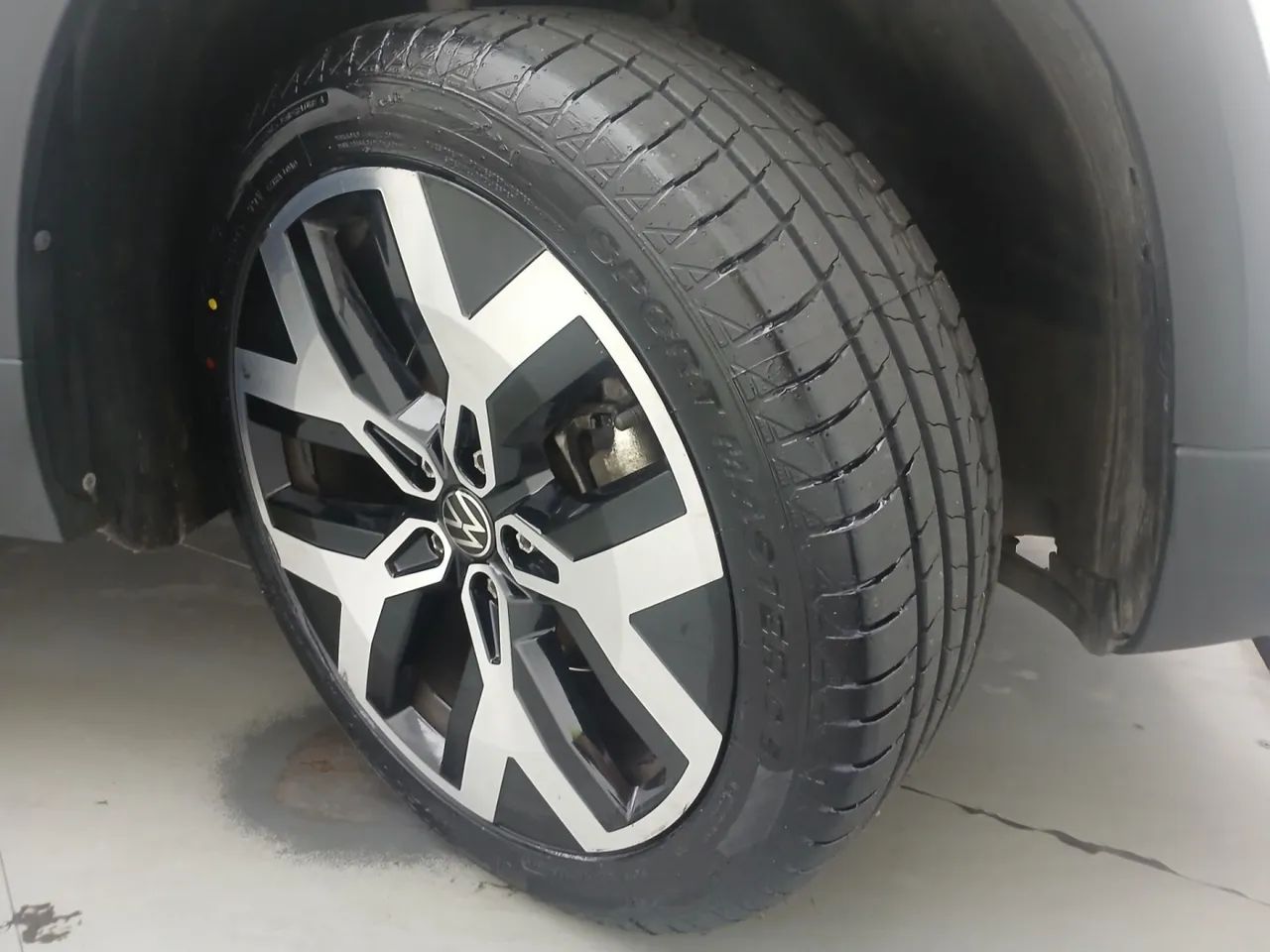 Volkswagen Taos Highline 1.4 250 TSI Flex Aut., foto 13 de 18