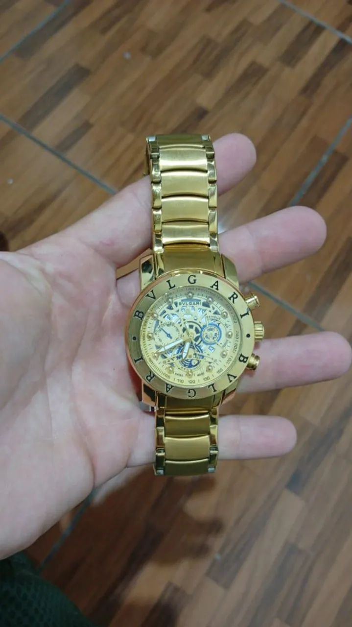 Vendo relógio e fone