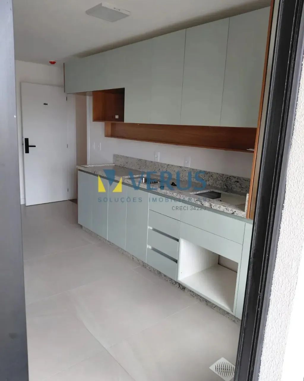 Apartamento mobiliado com 02 Dormitórios No Bairro Cordeiros - Foto 2