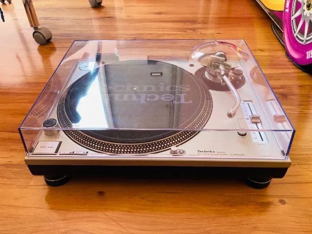Toca discos Technics SL 1200 MK3D - Foto 2