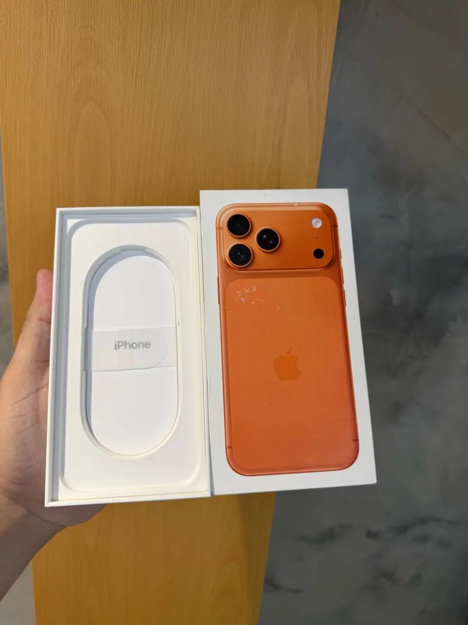 Caixa de iPhone 17 Pro Max 256GB Laranja  - Foto 2