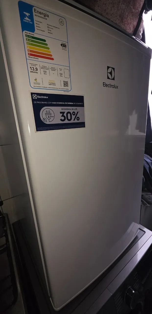Frigobar Eletrolux 122litros - Foto 3