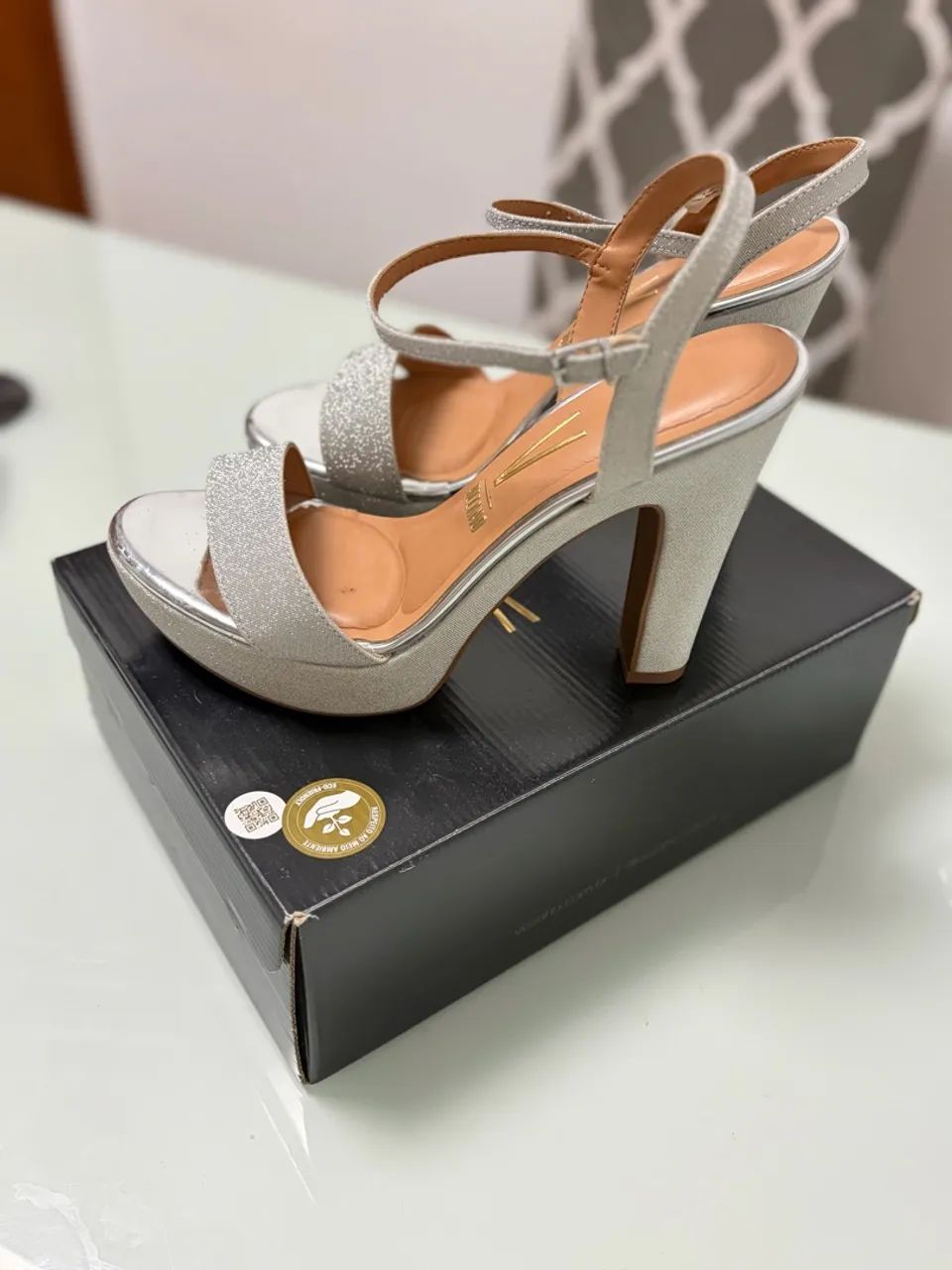 Sandália e Clutch Prateadas - Foto 4