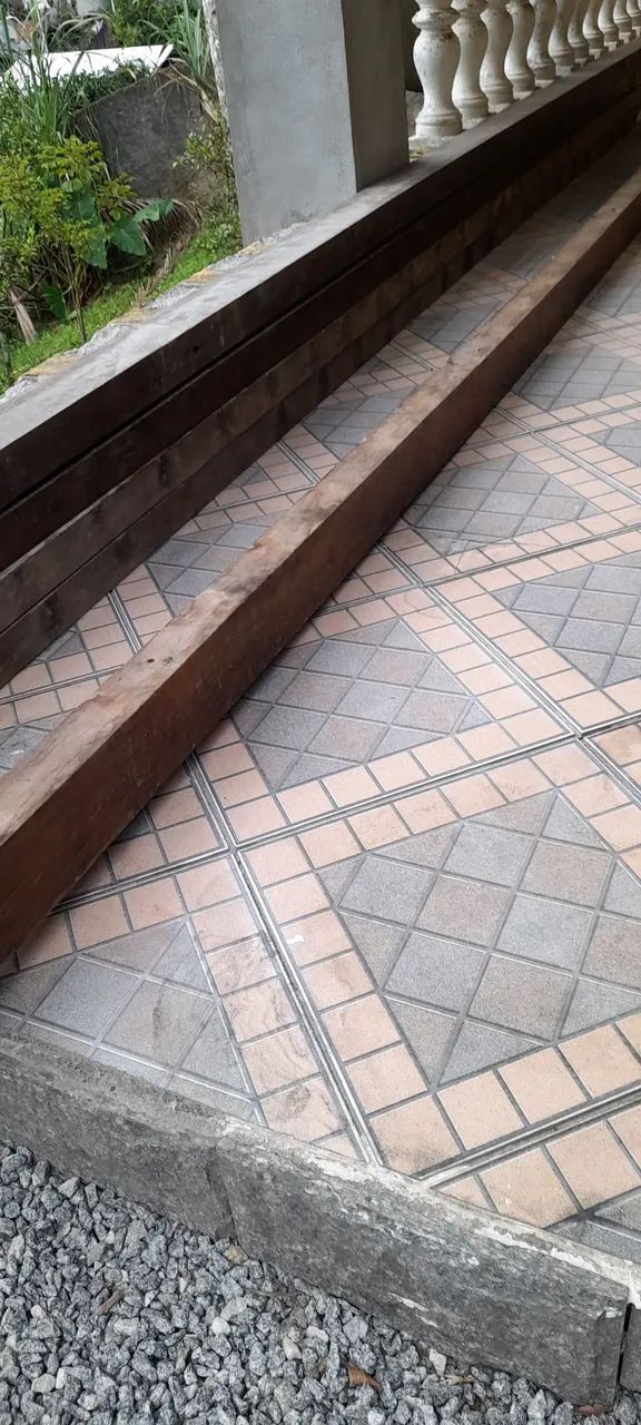 Selling maçaranduba wood pieces
