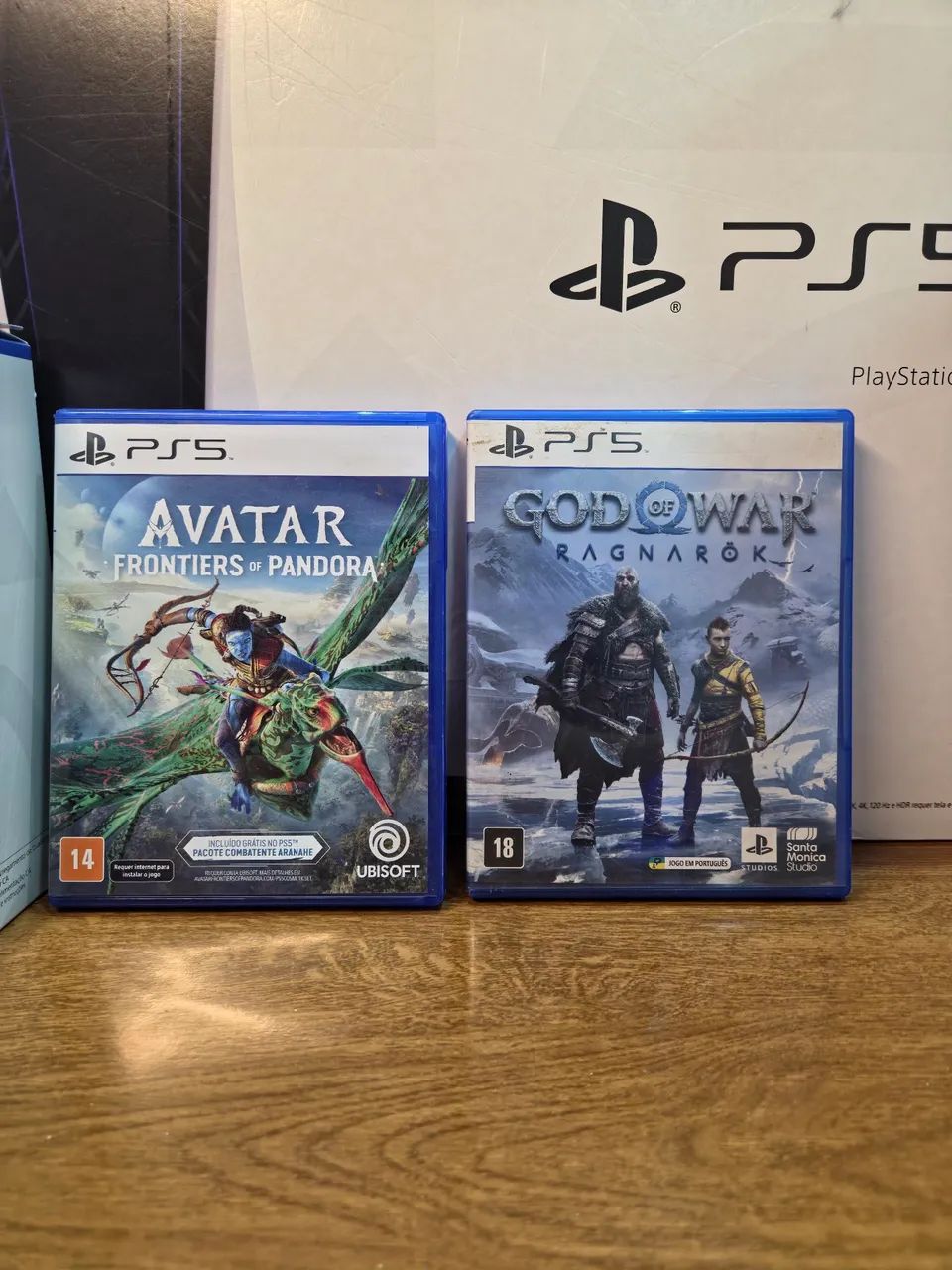 PS5 COM LEITOR + 2 JOGOS + BASE CARREGADORA - Foto 3