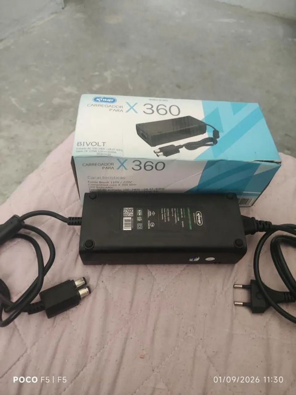Fonte bivolt para Xbox 360 de 2 pinos nova nunca usada - Foto 2