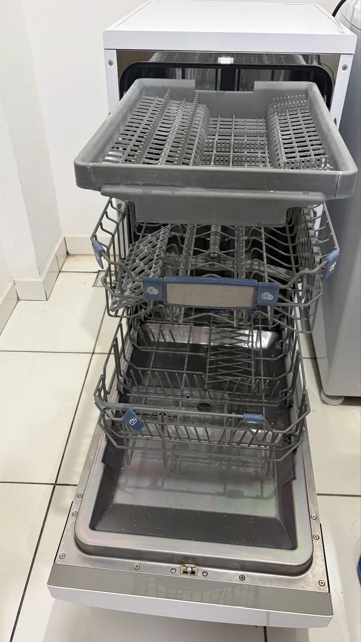 Lava louça 10 serviços Electrolux  - Foto 4