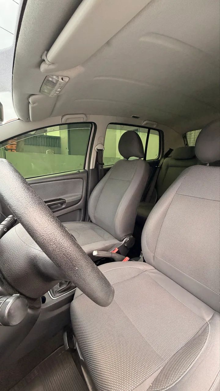 Volkswagen Fox 1.0 MI Total Flex 8V 5P 2012 - Foto 3