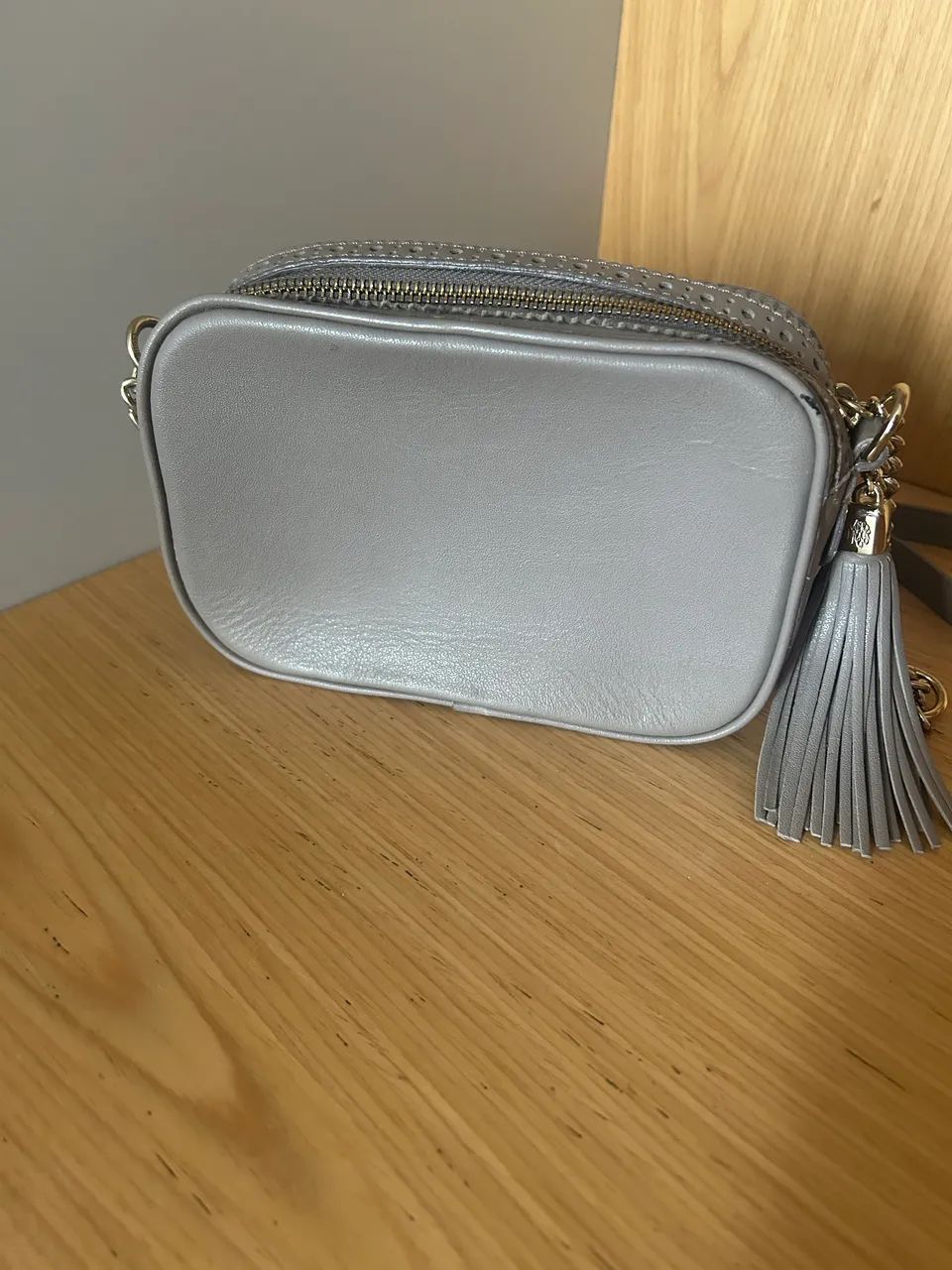 Bolsa Victor Hugo 100% couro - Foto 4